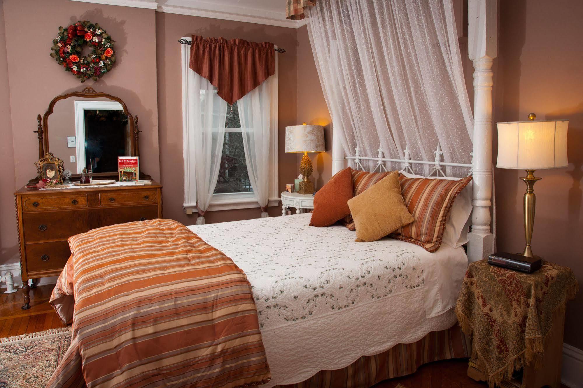Haverstraw Bricktown Inn מראה חיצוני תמונה