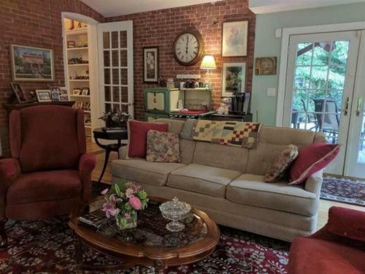 Haverstraw Bricktown Inn מראה חיצוני תמונה